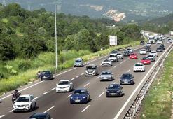 Anadolu Otoyolu'nun Bolu geçişinde bayram yoğunluğu