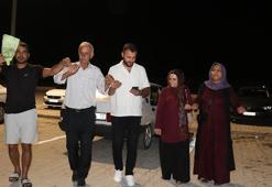 Yakınlarını karşılamak için gittikleri cezaevi önünde halay çektiler