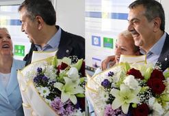 Bakan Tekin'den sınıf öğretmenine sürpriz doğum günü kutlaması