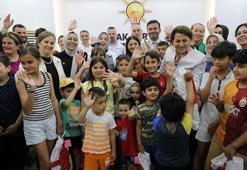 AK Parti Kadın Kolları’nın 'İş’te Kadın Kardeşim Projesi' ile bin 500 çocuğa bayramlık kıyafet alındı