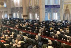 Kocatepe'de bayram namazı kılındı