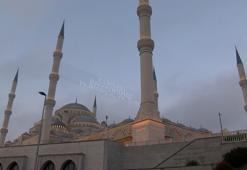 Çamlıca Camii’nde bayram namazı kılındı