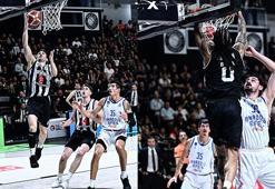 Beşiktaş - Anadolu Efes: 87-90