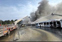 ABD’de garajdaki 40 hurda otobüs yandı