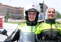 Polis Safiye, tutkusu motosikletle trafik güvenliğini sağlıyor