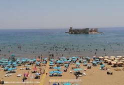 Mersin'de plajlar doldu