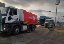 Ümraniye Belediyesi, Kurban Bayramı süresince ilçe genelinde temizlik çalışmalarını sürdürüyor