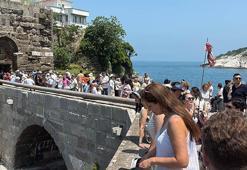 Amasra'da bayram yoğunluğu; 4 günde 19 bin 143 araç giriş yaptı