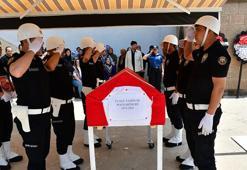 Kalp krizi geçiren polis memuru son yolculuğuna uğurlandı