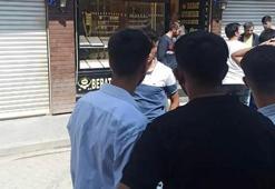 Kuyumcu dükkanında soyguna kalkışan maskeli 3 şüpheli, kaçarken silahlarını düşürdü