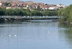 'Tahtalı Köprü'nün denge demiri kırıldı; yaya geçişi yapılamadı