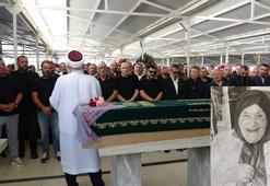 Sanatçılar, menajer Haluk Şentürk’ün annesinin cenazesine katıldı