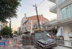 Avcılar'da kısmen çöken binanın yıkımına devam edilirken elektrik ve internet kabloları koptu