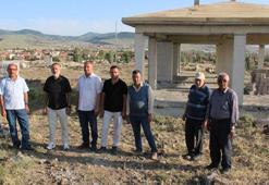 Ev sahibi olmak isteyen 25 köylüyü dolandırdığı öne sürülen müteahhit hakkında suç duyurusu