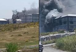 Arnavutköy'de terlik fabrikasında çıkan yangın söndürüldü