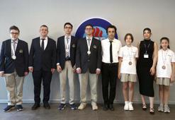 Özel Ege Lisesi'nden 3 Türkiye derecesi