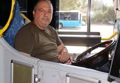 Otobüsünde unutulan 10 bin liranın bulunduğu çantayı yetkililere teslim etti