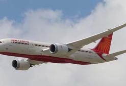Hong Kong'dan Hindistan'a giden Air India uçağı, arıza nedeniyle geri döndü