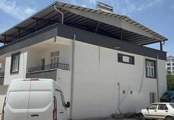 Tartıştığı babasını başına çekiçle vurarak ağır yaralayan oğlu tutuklandı