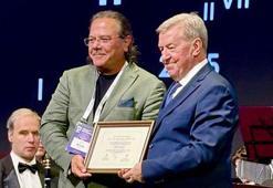 Türk profesöre Rusya'dan onursal üyelik belgesi