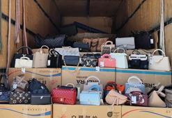 Şişli ve Beyoğlu'nda 100 milyon liralık kaçak çanta operasyonu