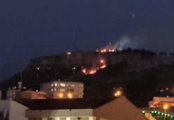 Mardin Kalesi eteklerinde 3 ayrı noktada örtü yangını