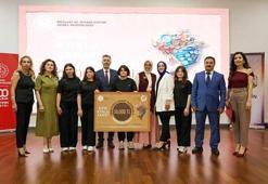 Öğrencilerin atık malzemeler ile yaptıkları Nikola Tesla tablosu Türkiye 1'incisi oldu