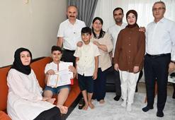 Kanser hastası Muhammed’in evinde karne töreni; Galatasaraylı futbolcularla tanışmak istiyor