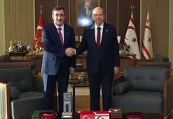 Cumhurbaşkanı Yardımcısı Yılmaz, KKTC'de Cumhurbaşkanı Tatar ve Başbakan Üstel ile görüştü