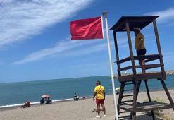 Zonguldak'ta rüzgar etkili oldu, Filyos'ta denize girmek yasaklandı