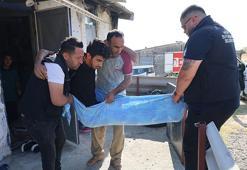 Ortopedik rahatsızlığı olan adayı, sınava görevliler yetiştirdi