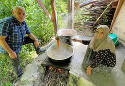 Yusufeli'de asırlık dut pekmezi geleneği yaşatılıyor