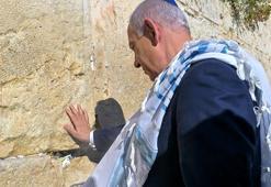 Netanyahu, Trump için Ağlama Duvarı'nda dua etti