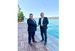 Aras Kargo ve Avusturya Postanesi ortaklığın devamı için yeniden imza attı