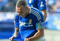 Oviedolu Santi Cazorla futbol tarihine sıra dışı hikayesiyle iz bıraktı