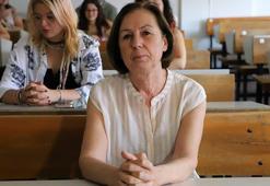 Profesör, emekli olduğu üniversiteye öğrenci olarak döndü