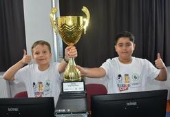 İzmirli öğrencilerin tasarladığı 'çevreci oyun' ödül getirdi