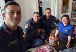 Jandarma, Down Sendromlu Sıla’nın doğum gününü kutladı