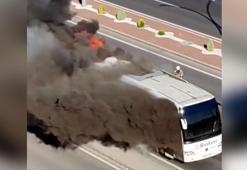 Ankara'da öğrenci taşıyan otobüs alev alev yandı