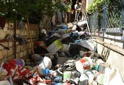 6 katlı binadan bu kez 20 kamyon çöp çıktı