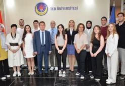 TEDÜ öğrencileri bilişim yarışmasında birinci oldu