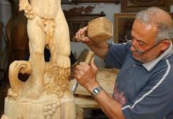 57 yıllık ahşap oyma sanatçısı: İmalat zor, çırak yetişmiyor