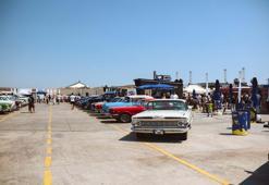 Filoğlu 8 Olden Fest Çeşme'de klasik otomobil ve motosiklet tutkunlarını bir araya getirdi