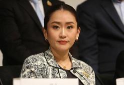 Tayland Başbakanı Shinawatra görevden uzaklaştırıldı