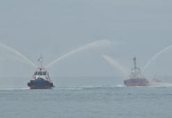 Zonguldak’ta Kabotaj Bayramı’nda su gösterili kutlama