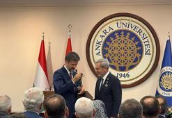 Ankara Üniversitesi Rektörü Ünüvar'a Macaristan'dan Liyakat Nişanı