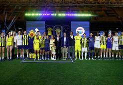 Fenerbahçe’de yeni sezon formaları tanıtıldı