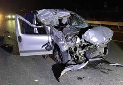 Tomruk tüklü TIR ile hafif ticari araç çarpıştı: 1 yaralı