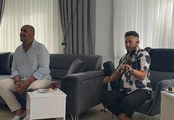 Kanser hastalarına 14 yıldır moral konseri veriyor, 3 yıldır da aynı hastalıkla mücadele ediyor