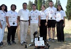 Üniversite öğrencilerinin geliştirdiği ‘Tarımın Kartalı’ robotu, Avrupa’dan birincilikle döndü